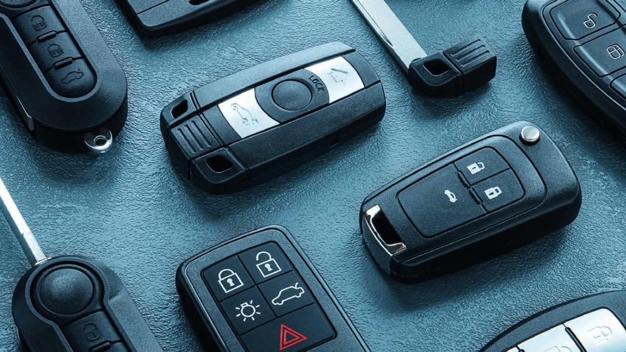 Skryté funkce automobilového klíče, o kterých neví 9 z 10 řidičů v České republice.